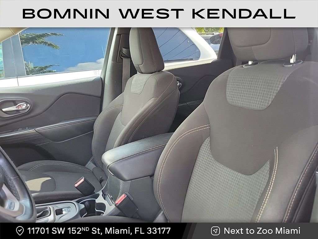 Used 2016 Jeep Cherokee Latitude w/ Trailer Tow Group image 20