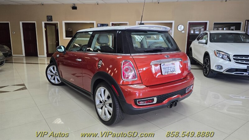 Used 2011 MINI Cooper S FWD image 3