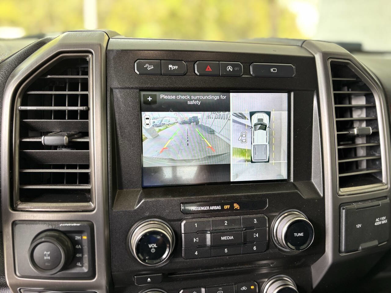 Used 2017 Ford F150 Raptor w/ Equipment Group 802A Luxury image 23