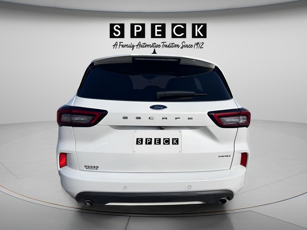 Used 2023 Ford Escape ST-Line w/ Tech Pack #1 AWD/4WD image 4