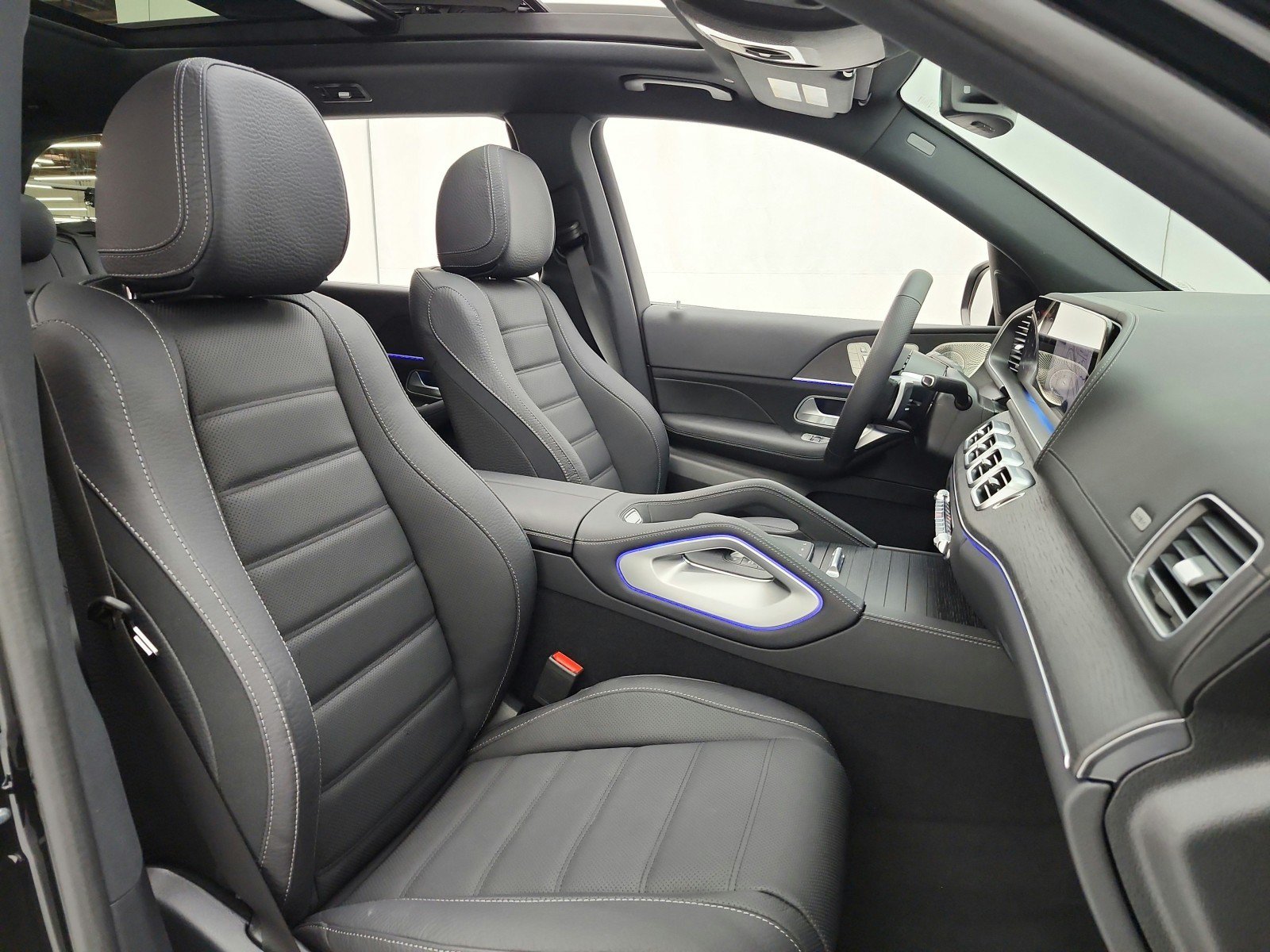 New 2026 Mercedes-Benz GLS 450 4MATIC image 15