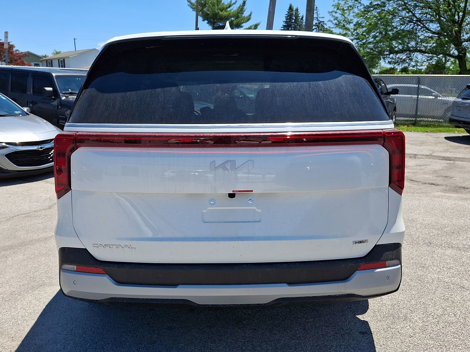 New 2026 Kia Carnival LXS FWD image 6