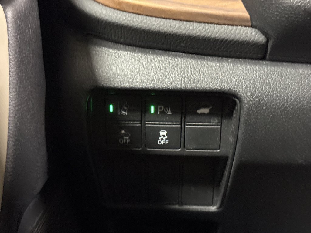 Used 2020 Honda CR-V Touring image 19