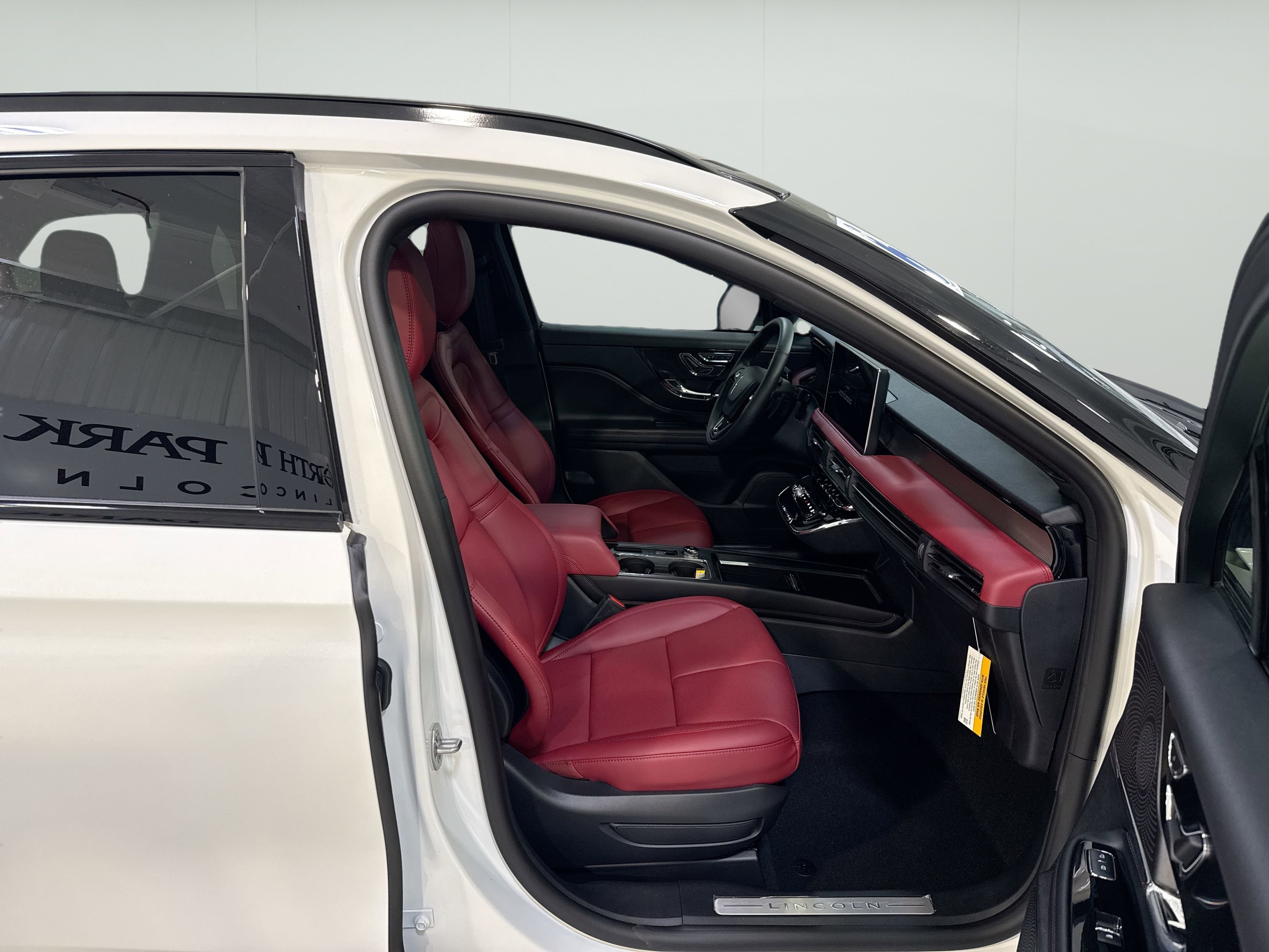 New 2026 Lincoln Corsair Reserve FWD image 29