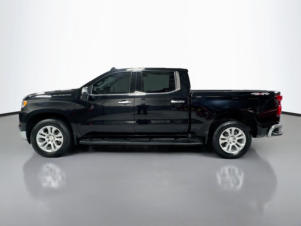 Used 2024 Chevrolet Silverado 1500 LTZ AWD/4WD image 10