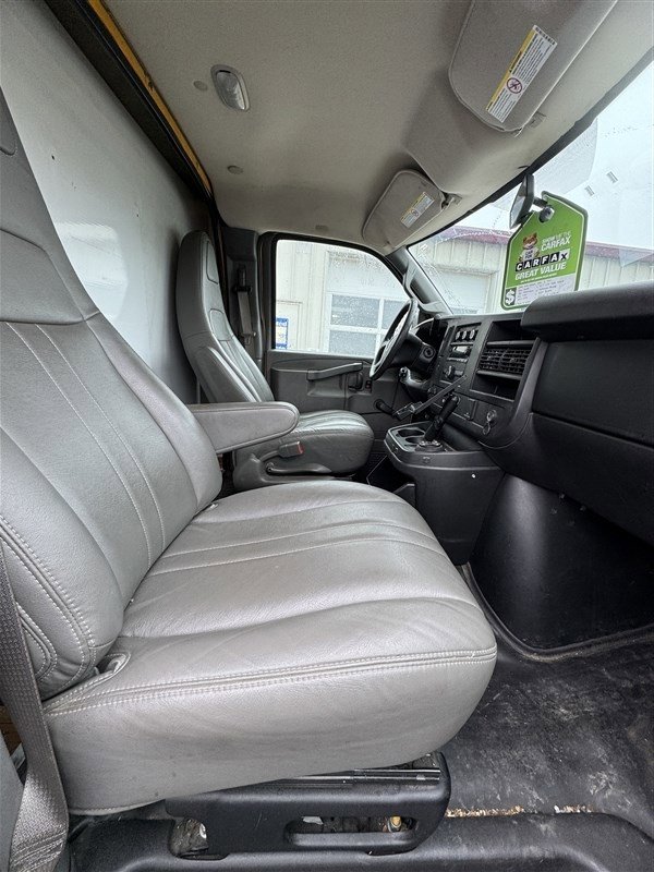 Used 2016 GMC Savana 3500 CUTAWAY G3500 image 10