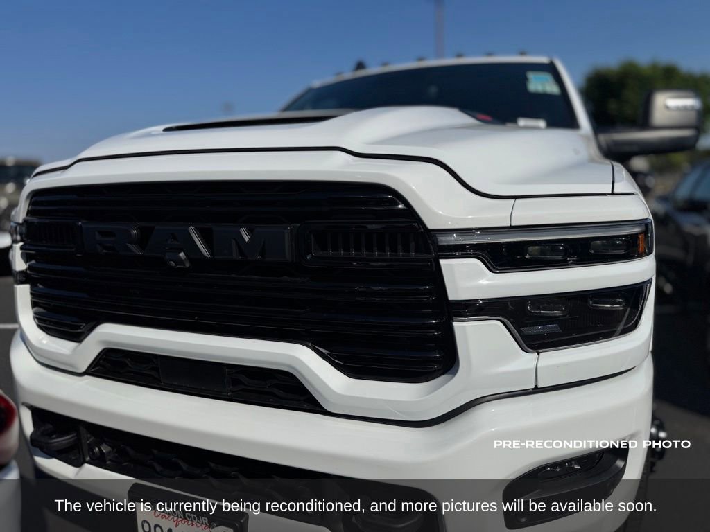 Used 2025 RAM 3500 Laramie AWD/4WD image 8
