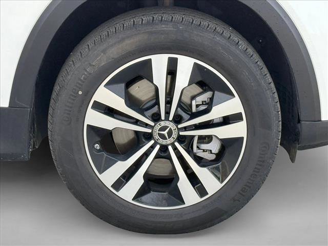 Used 2025 Mercedes-Benz GLB 250 4MATIC image 22