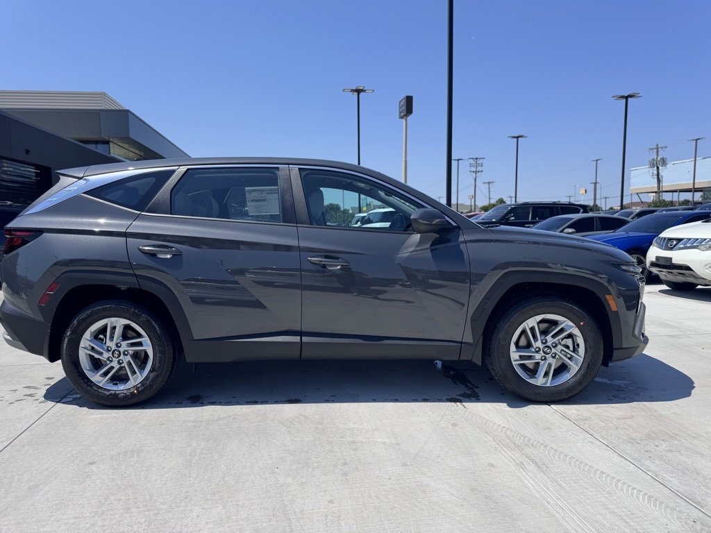 New 2026 Hyundai Tucson SE image 4