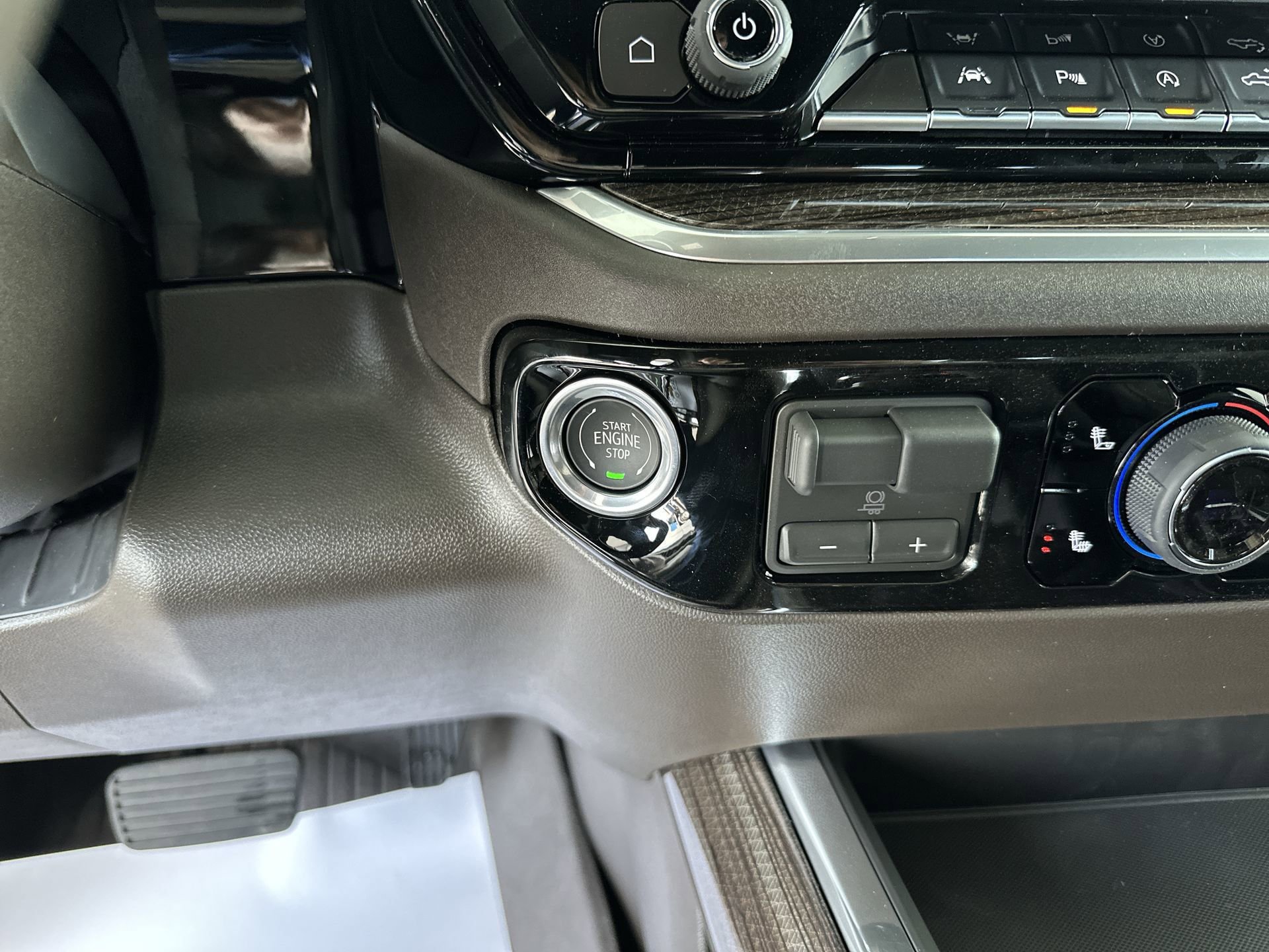 New 2026 Chevrolet Silverado 1500 LT Trail Boss w/ LT Trail Boss Premium Package AWD/4WD image 17