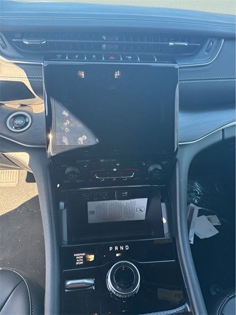 New 2025 Jeep Grand Cherokee L Limited image 13