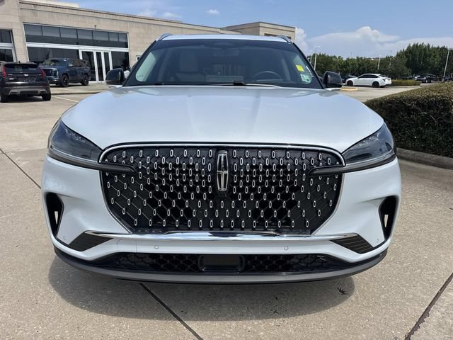 Used 2025 Lincoln Aviator Reserve RWD image 2