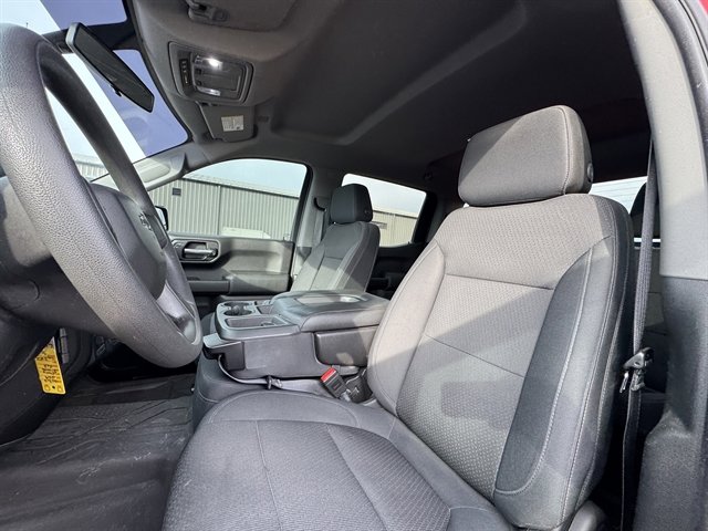 Used 2019 Chevrolet Silverado 1500 Custom Trail Boss w/ Custom Convenience Package image 9