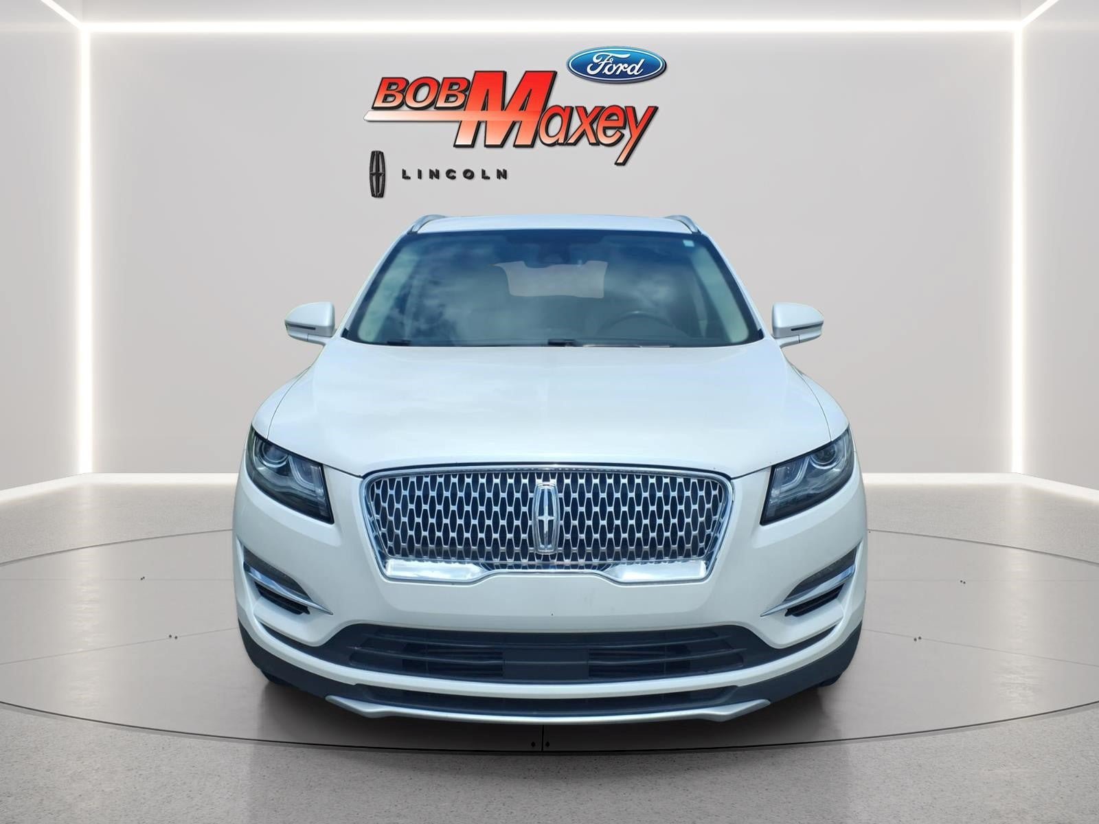 Used 2019 Lincoln MKC Reserve w/ MKC Climate Package FWD image 2