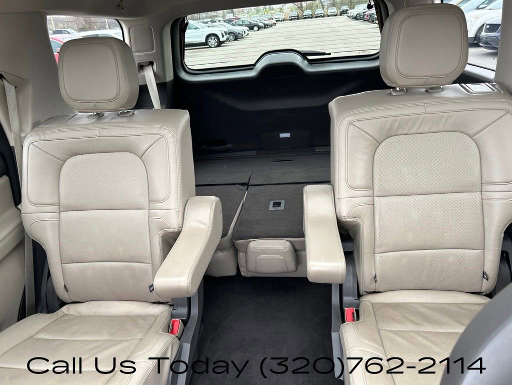 Used 2022 Lincoln Navigator Reserve AWD/4WD image 39