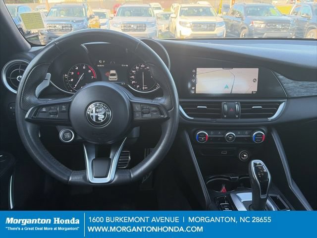 Used 2023 Alfa Romeo Giulia Sprint AWD/4WD image 13