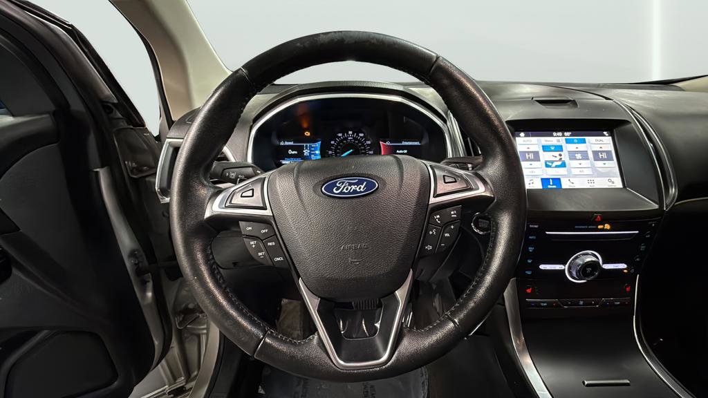 Used 2019 Ford Edge Titanium w/ Cold Weather Package AWD/4WD image 22