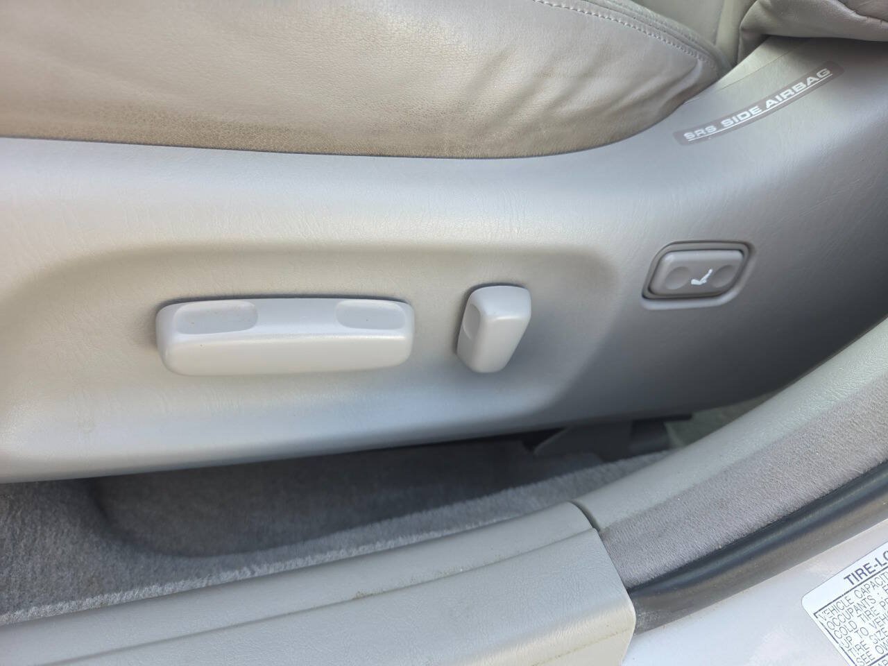 Used 2002 Lexus ES 330 FWD image 14