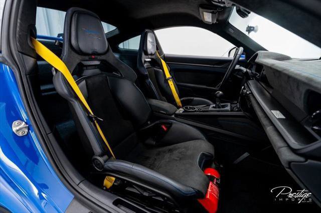 Used 2025 Porsche 911 GT3 RWD image 46