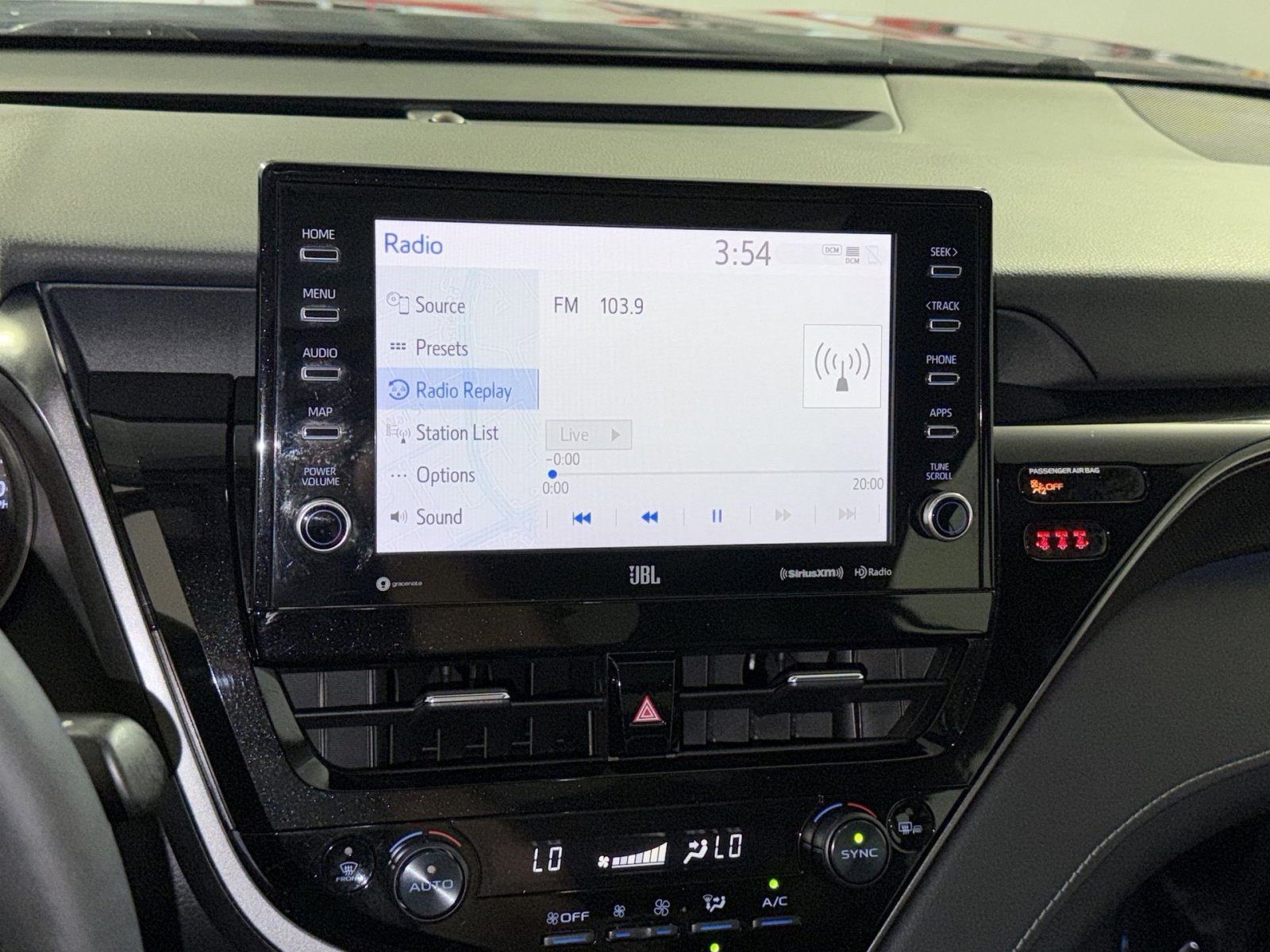 Used 2022 Toyota Camry XSE w/ Navigation Package image 18