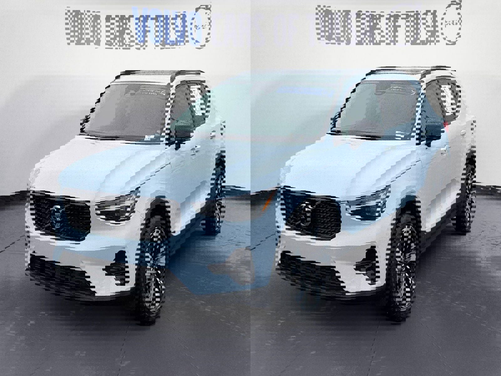New 2025 Volvo XC40 B5 Plus w/ Protection Package Premier image 1