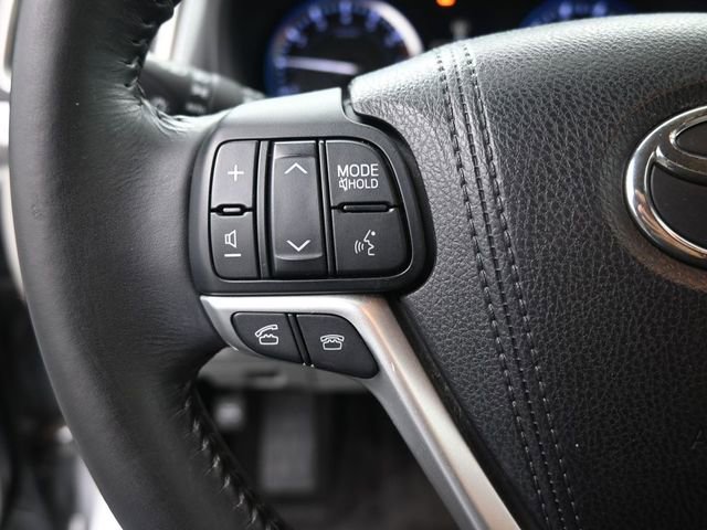 Used 2015 Toyota Highlander XLE image 28