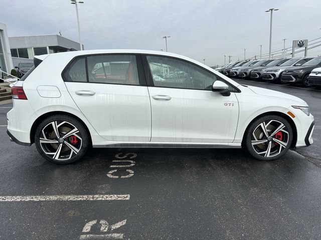 New 2026 Volkswagen GTI SE FWD image 8