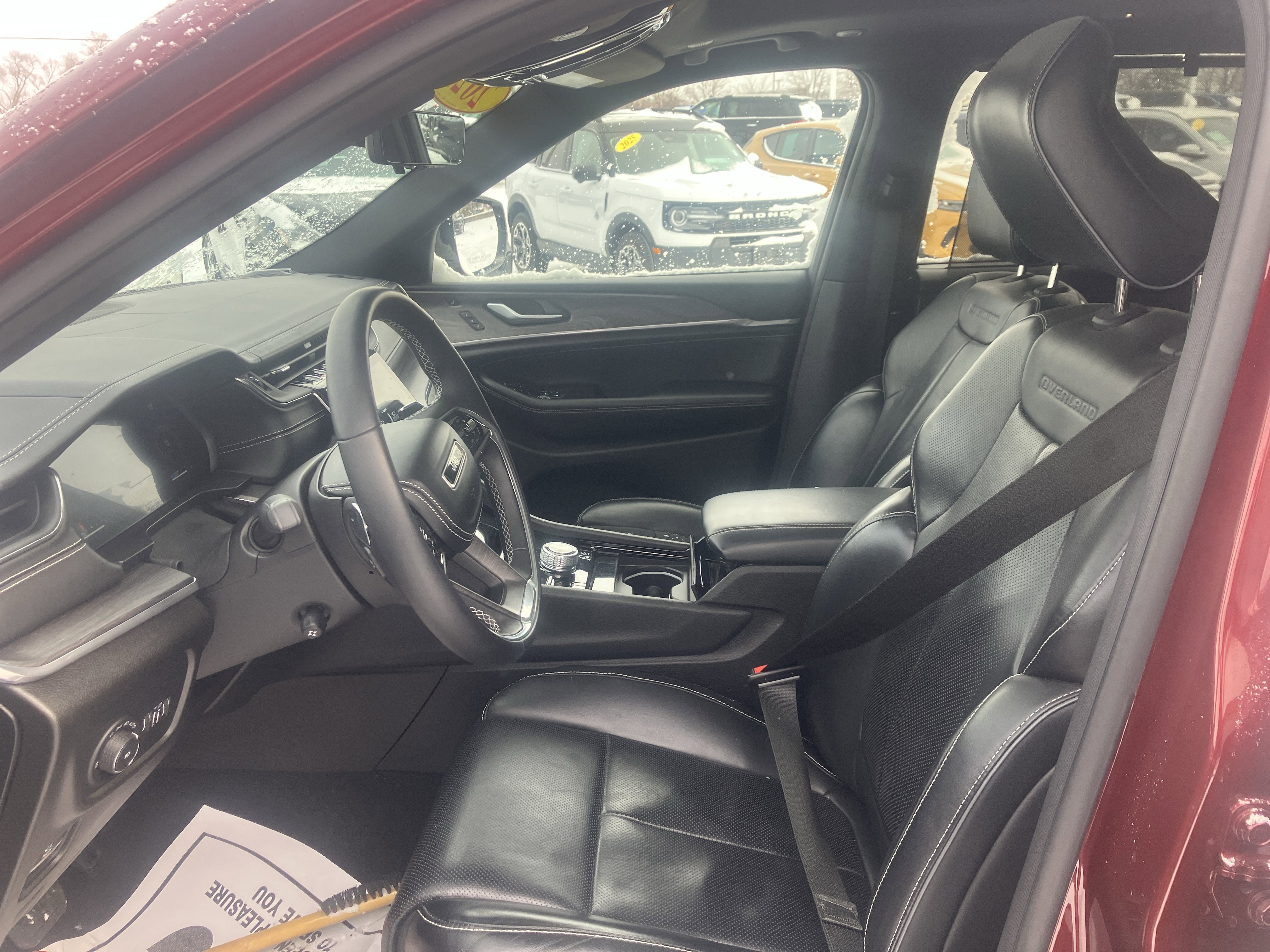 Used 2021 Jeep Grand Cherokee L Overland w/ Luxury Tech Group IV image 28