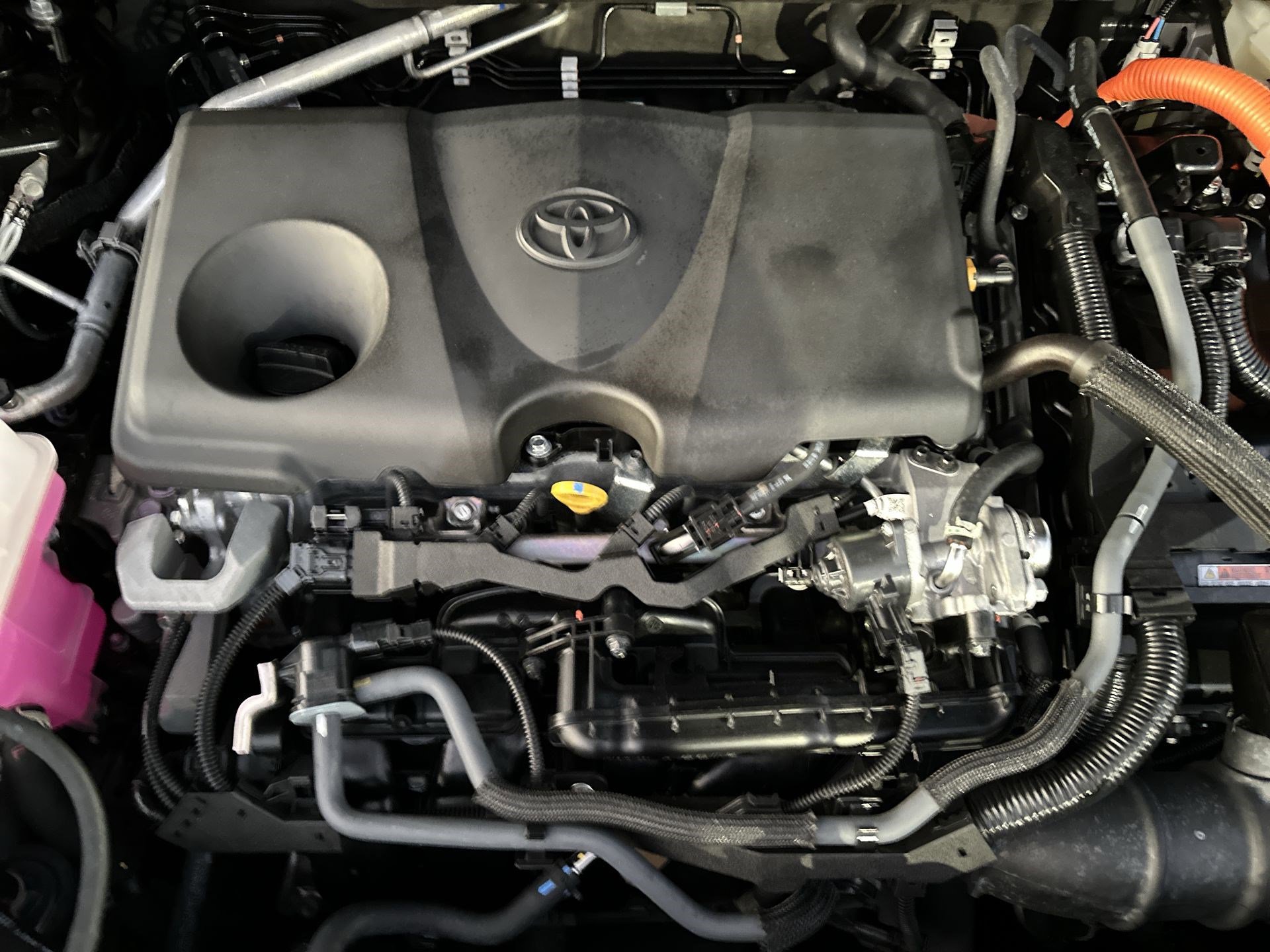 Used 2024 Toyota Venza XLE image 17