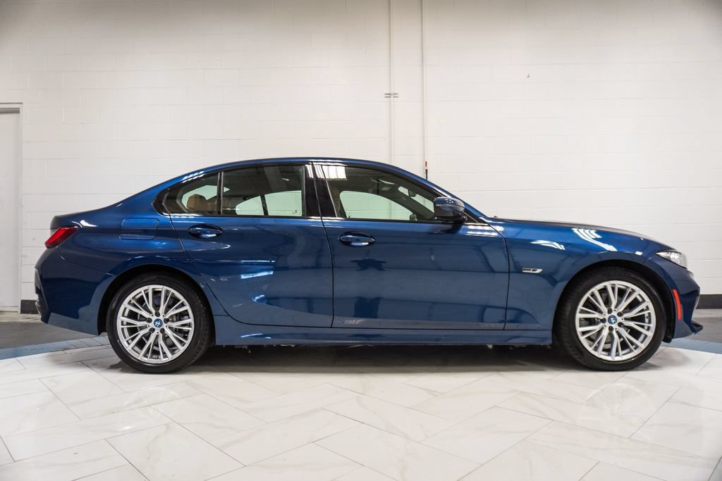 Used 2023 BMW 330e xDrive AWD/4WD image 33