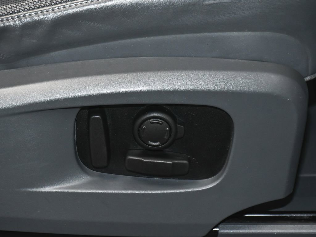 Used 2022 Land Rover Defender 90 X-Dynamic HSE image 59