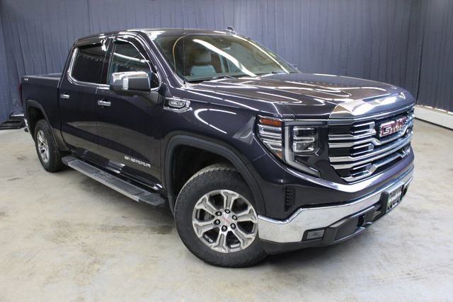 Used 2024 GMC Sierra 1500 SLT AWD/4WD image 1