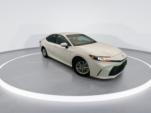 Used 2025 Toyota Camry LE w/ Convenience Package FWD image 8