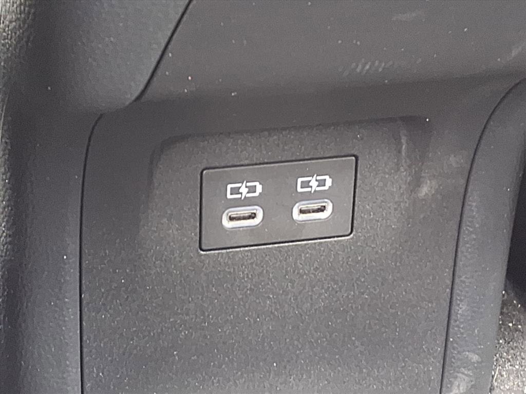 Used 2024 Toyota Prius XLE image 27