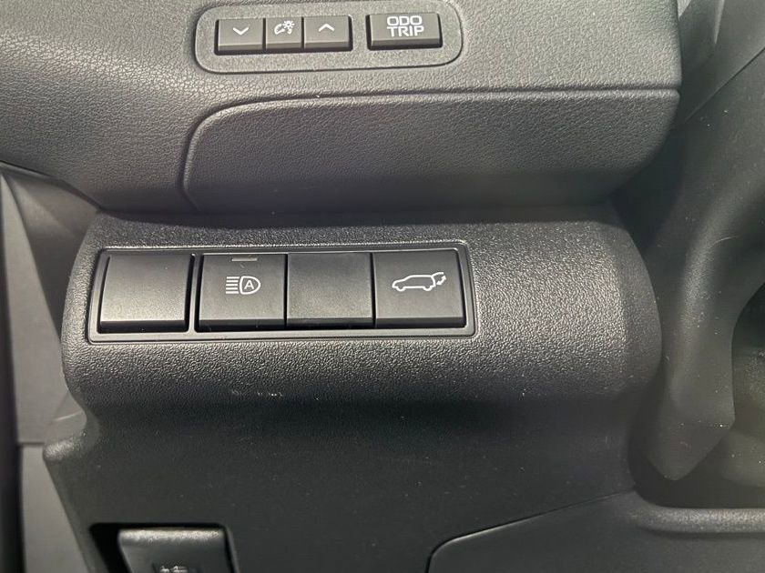 New 2026 Toyota C-HR AWD/4WD image 30