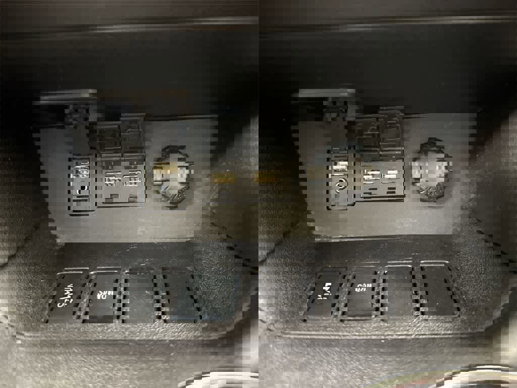 Used 2019 Toyota Highlander XLE image 34