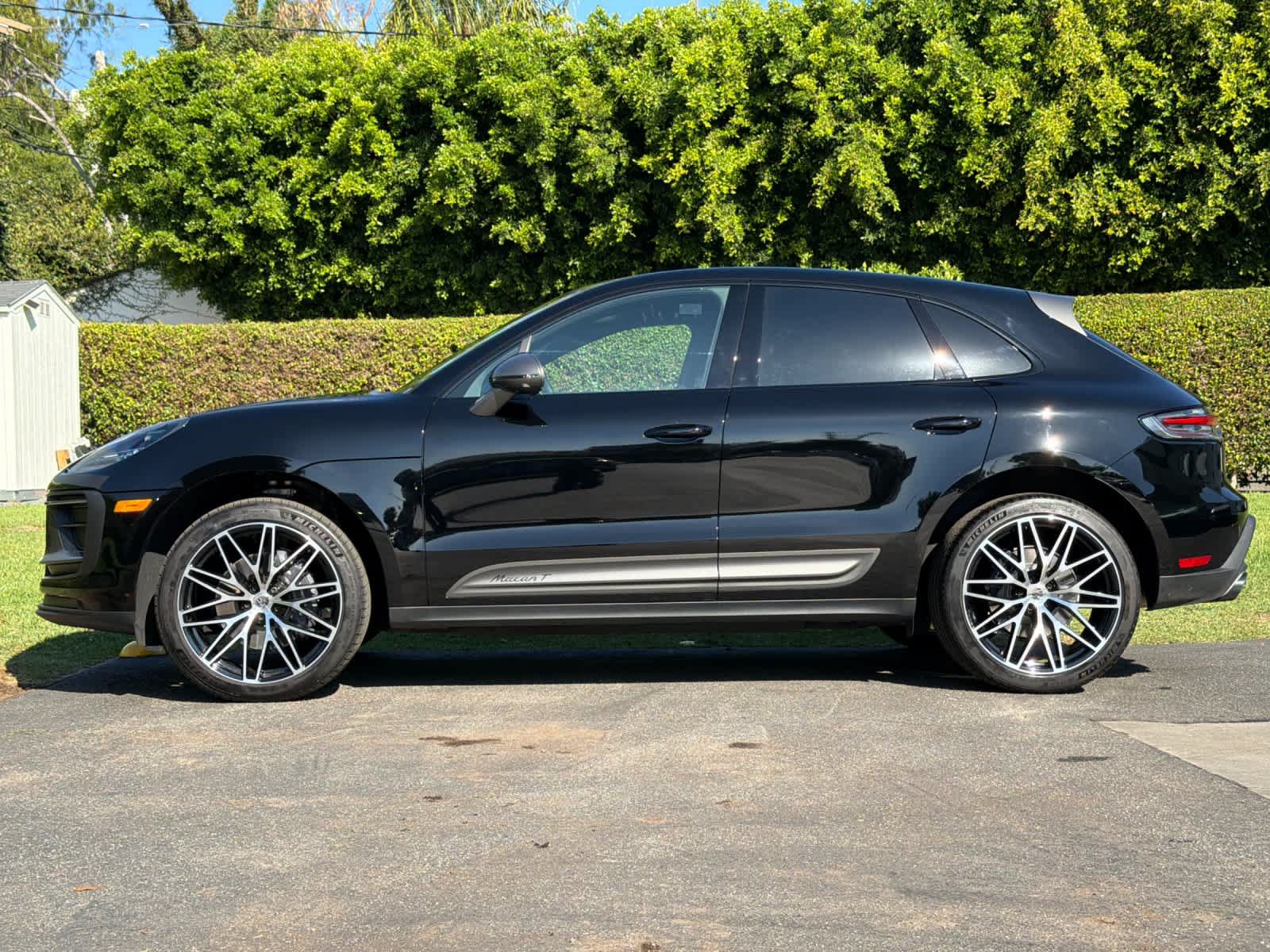 New 2026 Porsche Macan Turbo AWD/4WD image 2