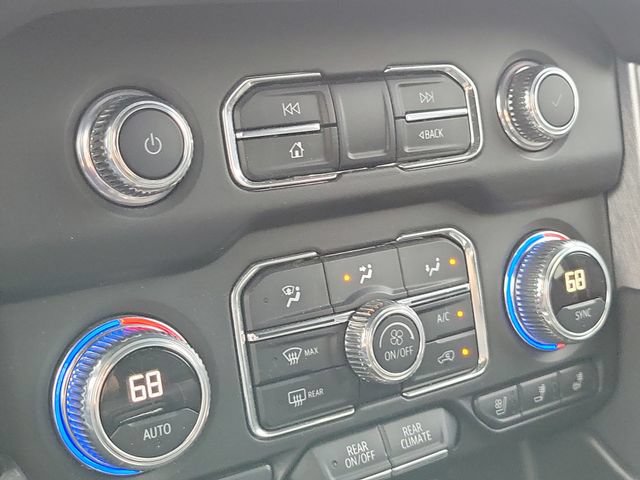 Used 2024 GMC Yukon XL SLT w/ SLT Luxury Package AWD/4WD image 30