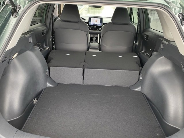 Used 2025 Toyota Corolla Cross LE image 27