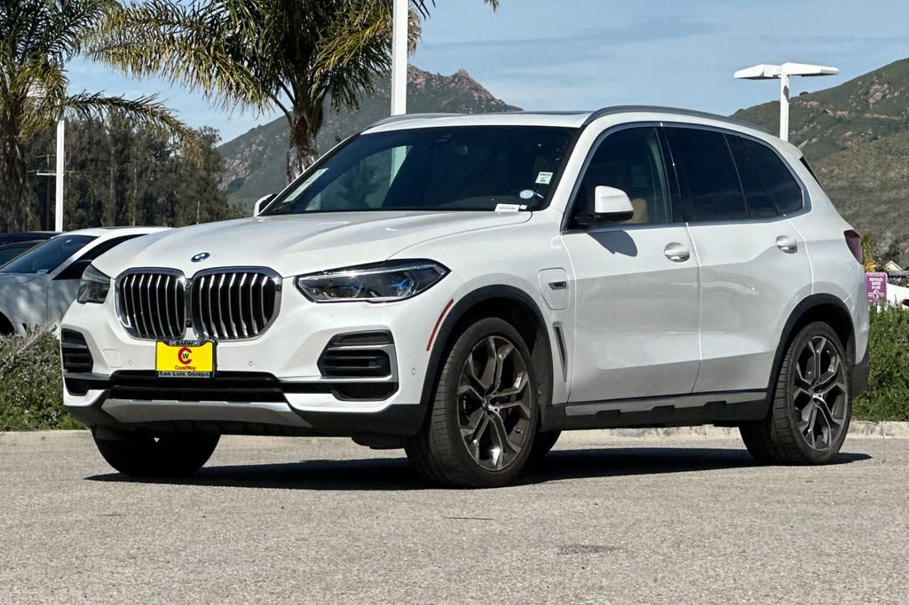 Used 2023 BMW X5 xDrive45e w/ Executive Package image 7