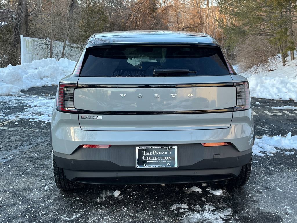 New 2026 Volvo EX30 Plus w/ Climate Package image 3