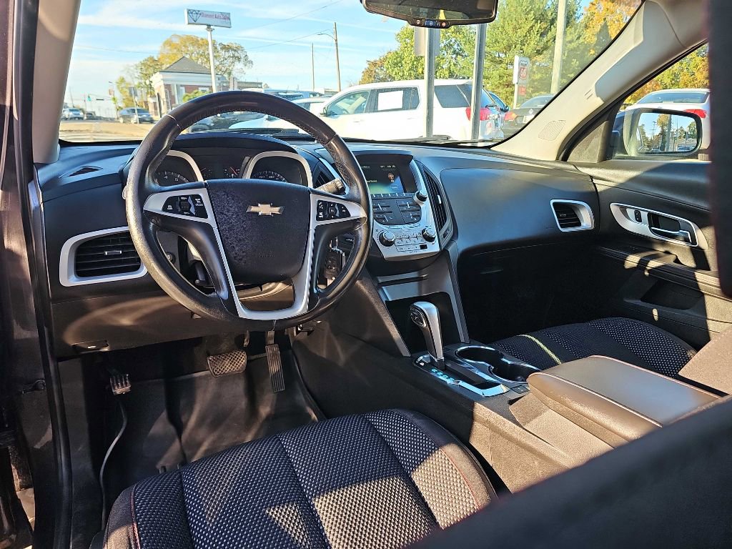 Used 2015 Chevrolet Equinox LT w/ Driver Convenience Package image 11