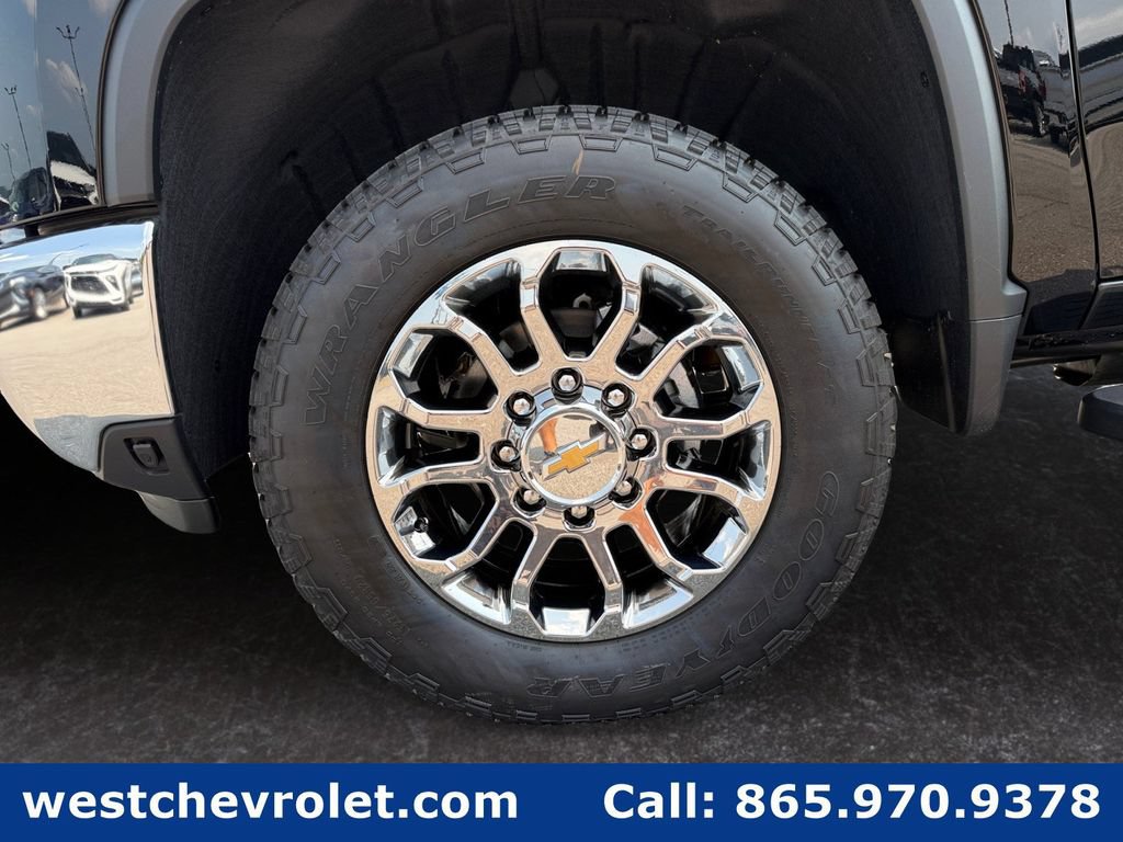 New 2026 Chevrolet Silverado 2500 LTZ w/ LTZ Convenience Package AWD/4WD image 9