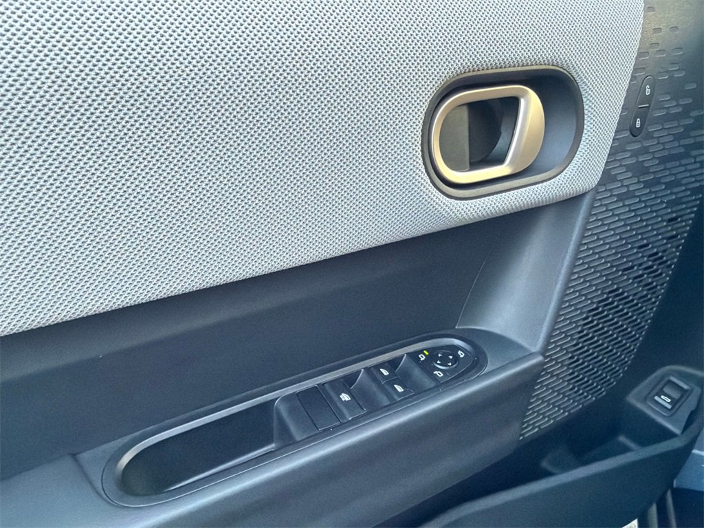 Used 2025 MINI Cooper S image 32