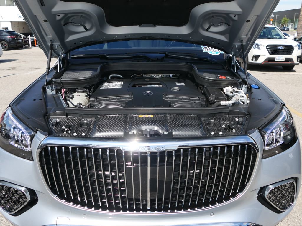 Used 2025 Mercedes-Benz Maybach GLS 600 4MATIC image 34