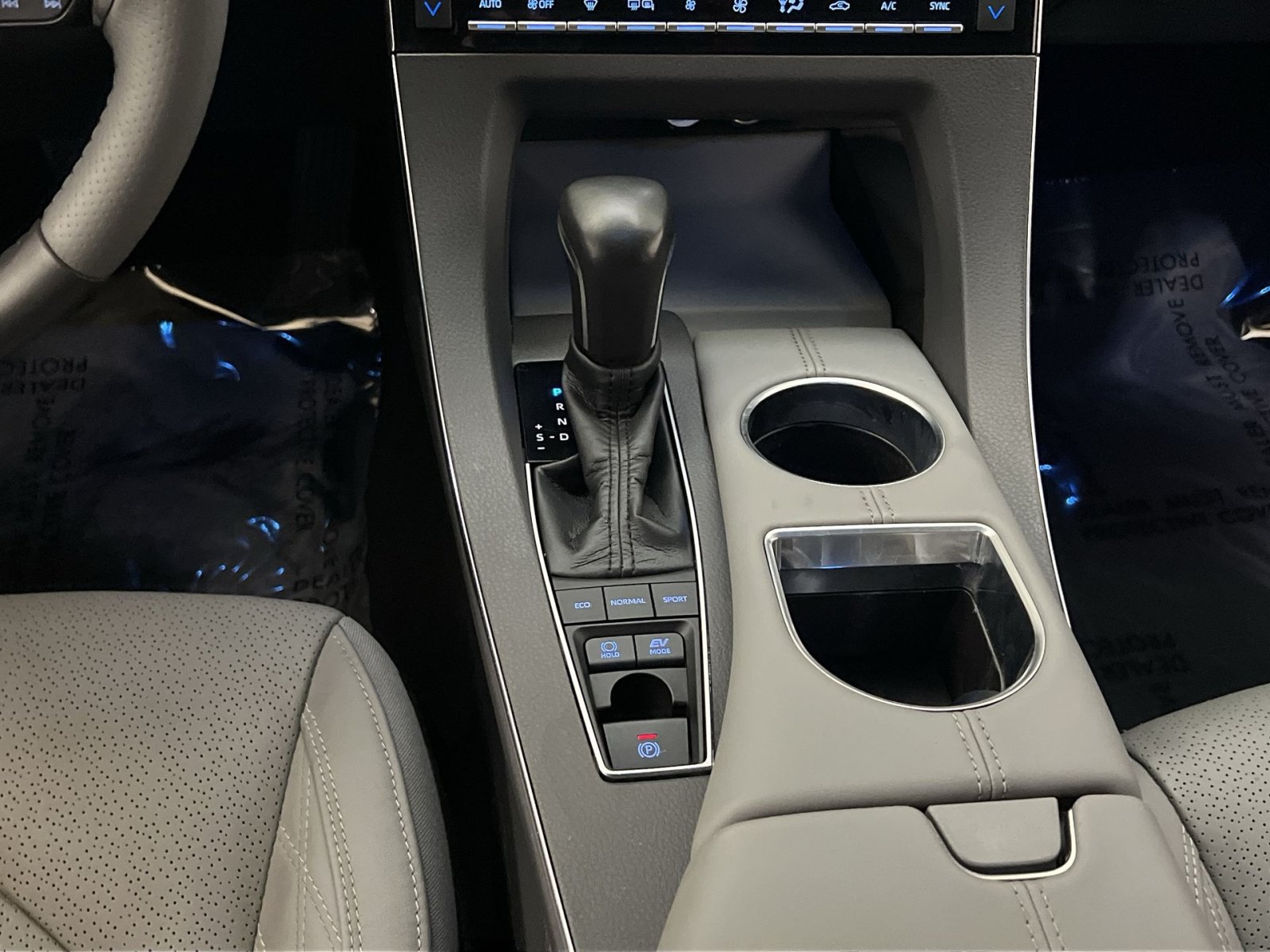 Used 2020 Toyota Avalon Limited w/ Advanced Safety Package FWD image 21