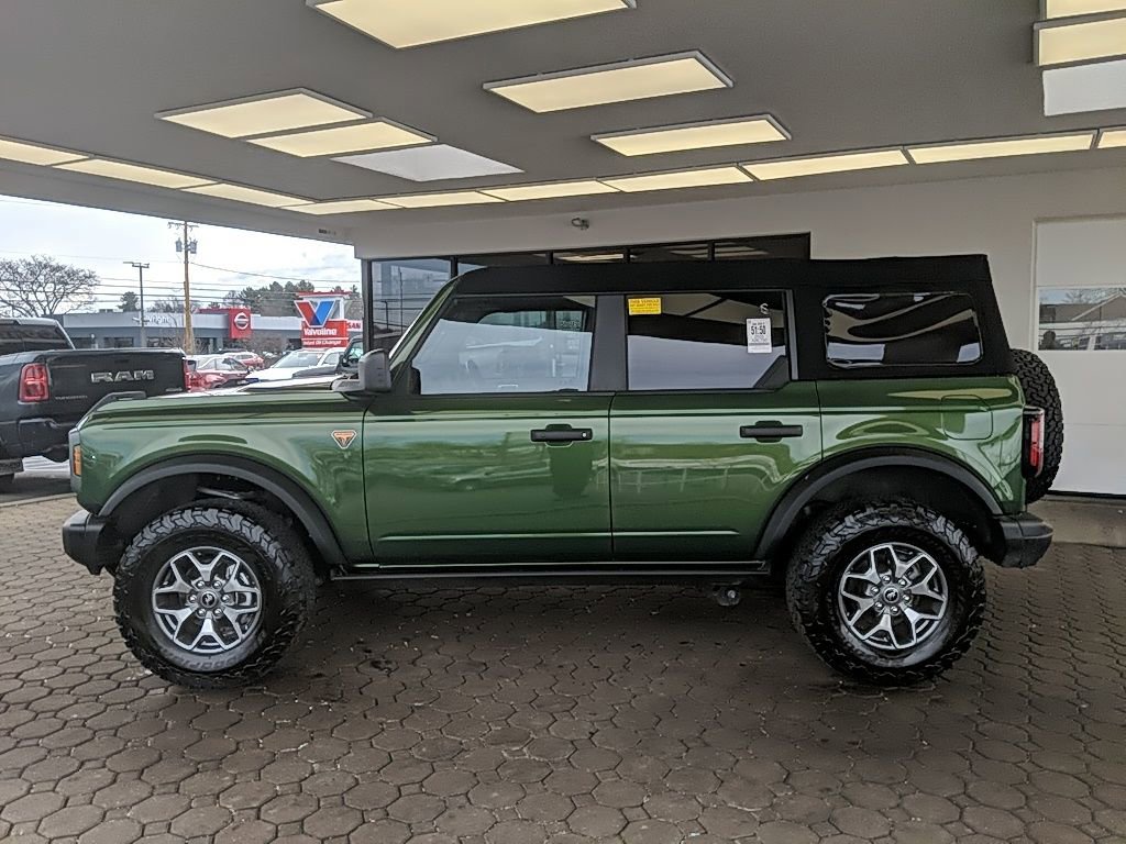 Certified 2025 Ford Bronco Badlands image 8
