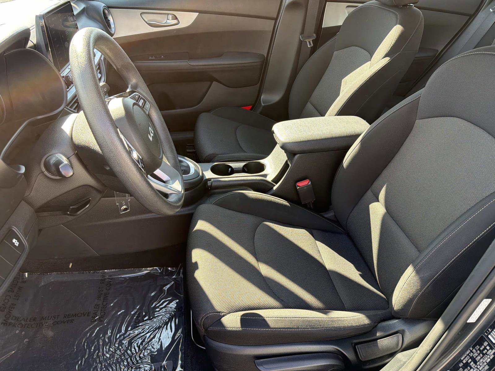 Used 2023 Kia Forte LXS image 17