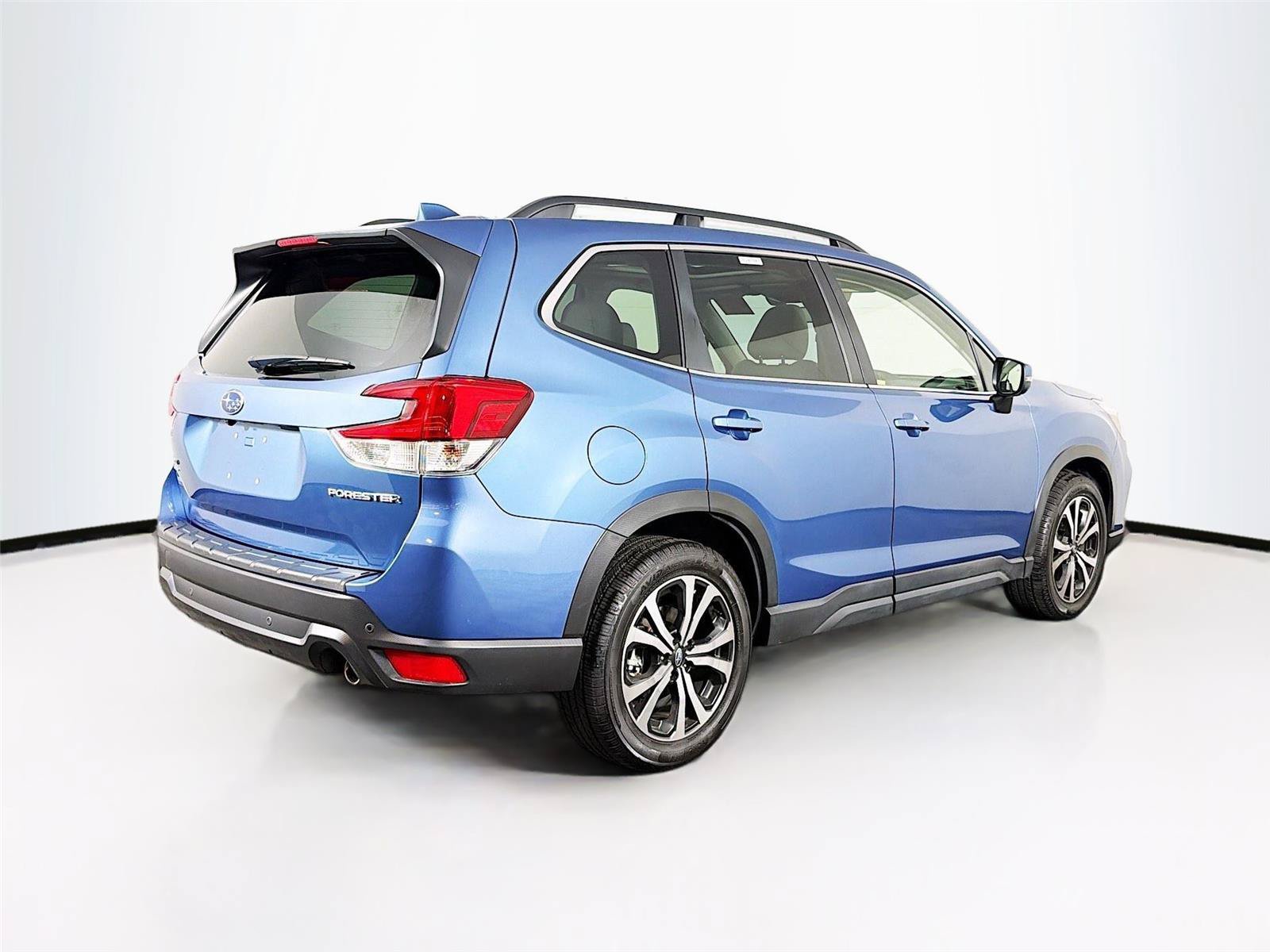 Used 2021 Subaru Forester Limited w/ Popular Package #3 AWD/4WD image 11