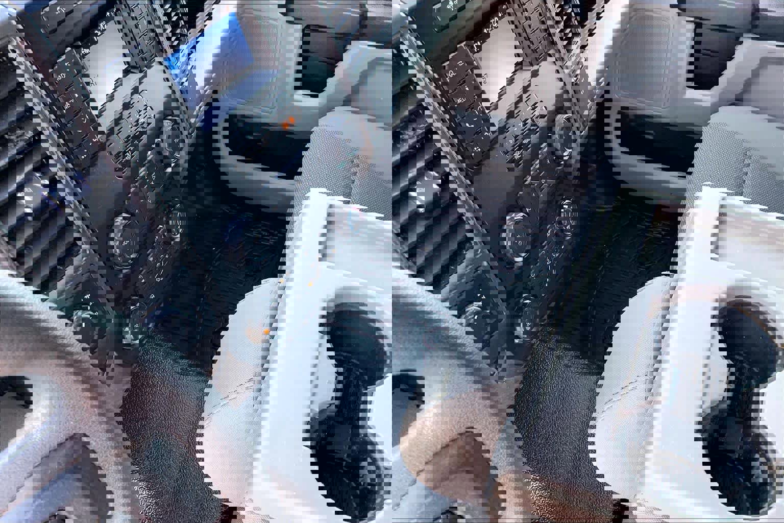 Used 2022 Ford F250 XL w/ Power Equipment Group image 17